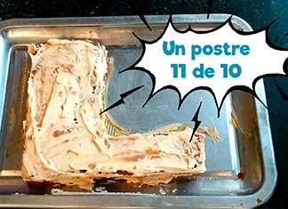 chocotorta termiada en una bandeja